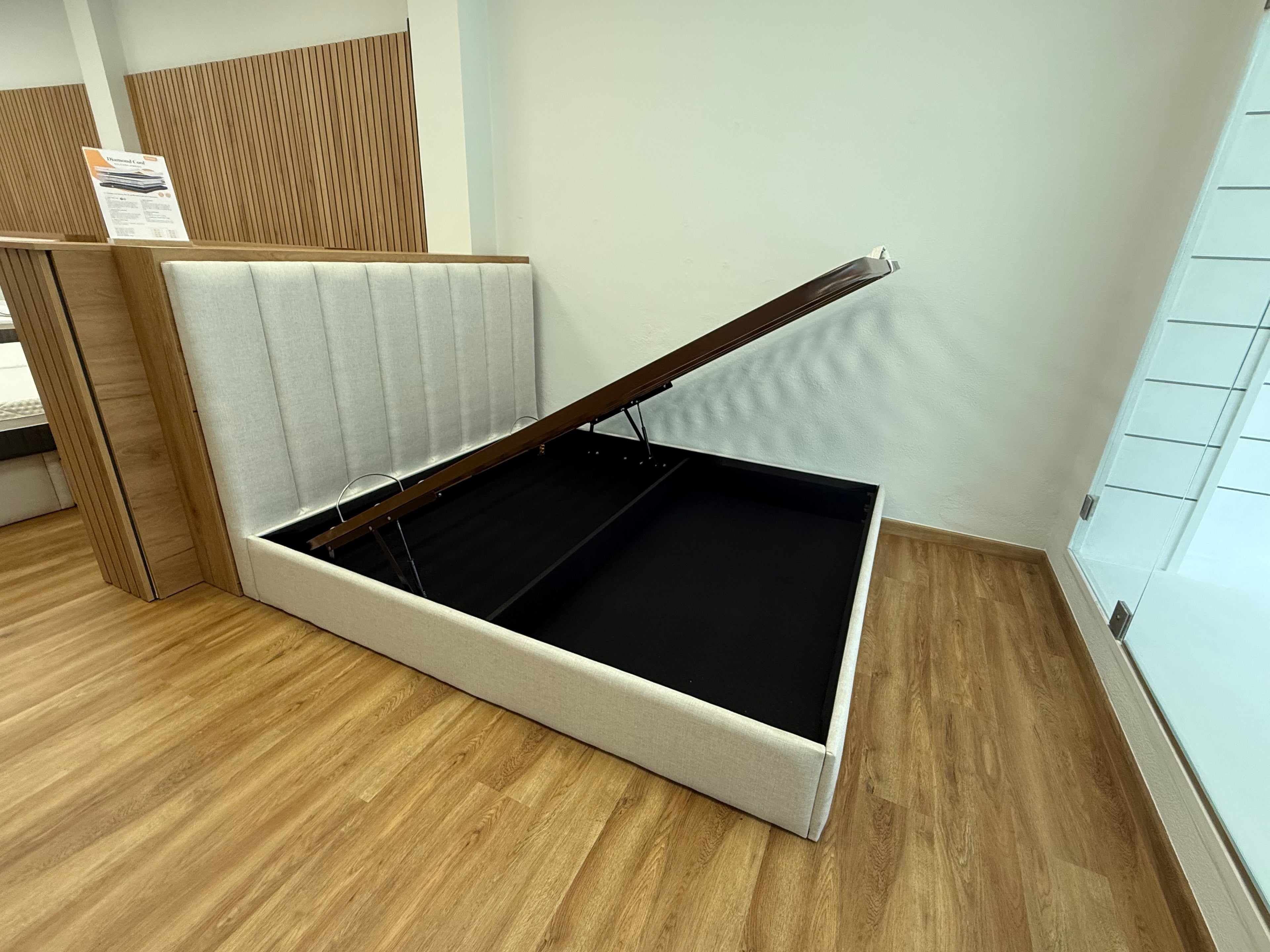 Cama c/Arrumação Ondas Verticais