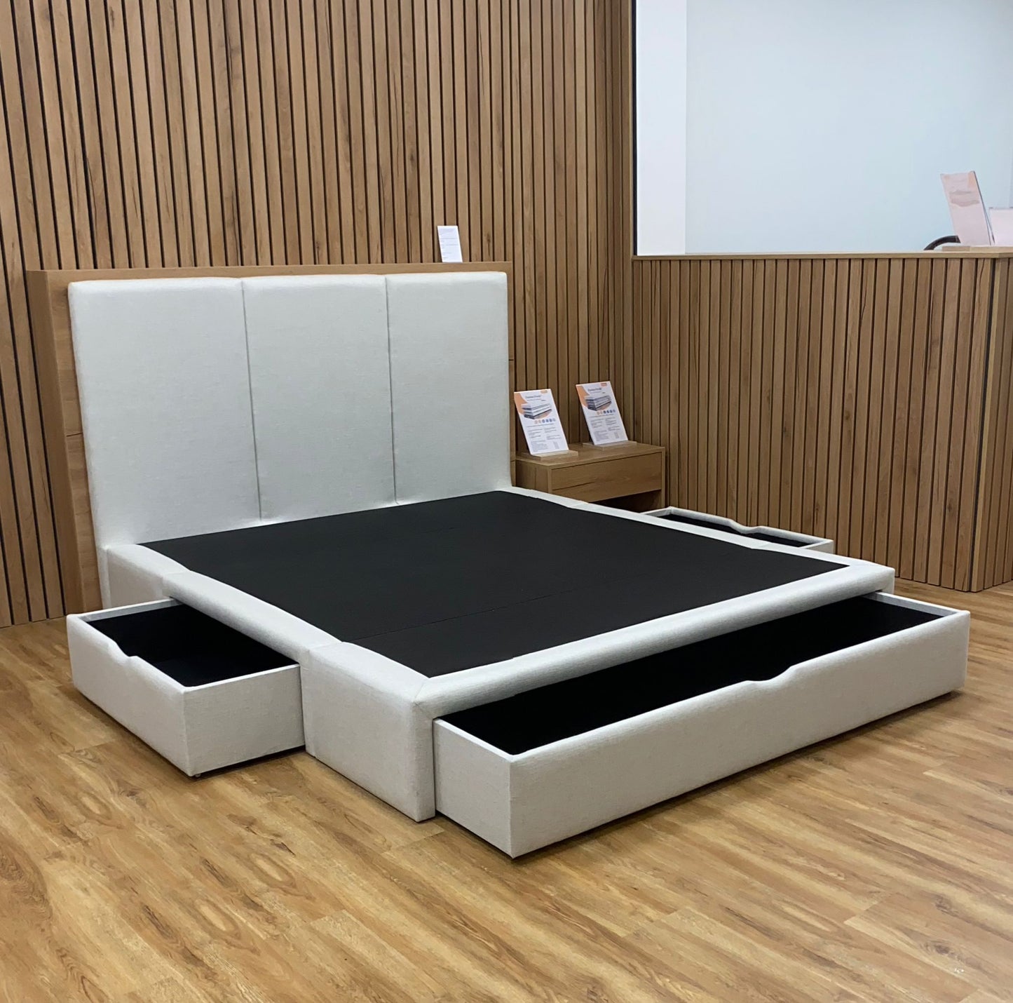 Cama c/Arrumação 2 Riscas com gavetas